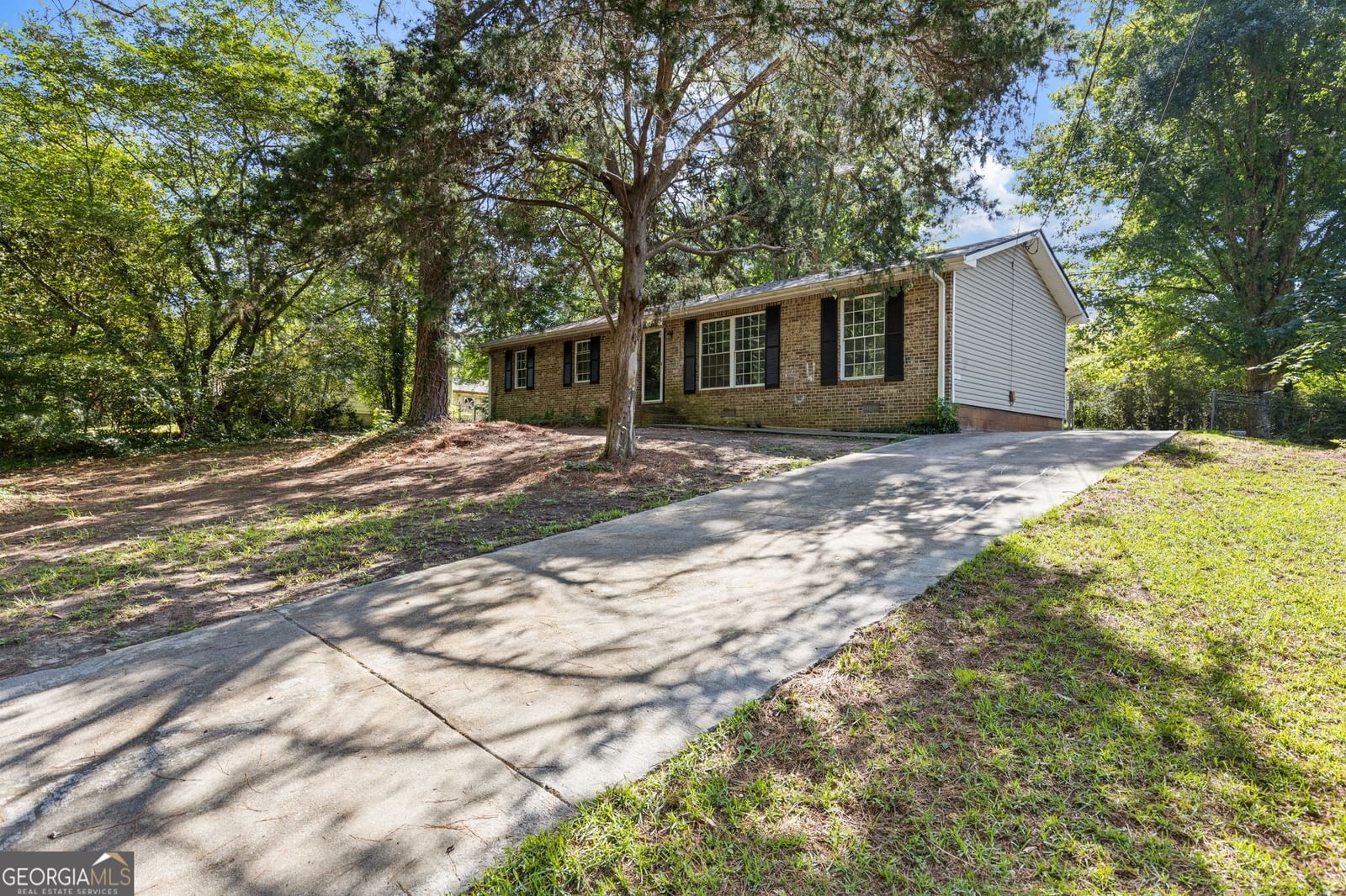 594 Kingston Lane NW, Conyers, GA 30012