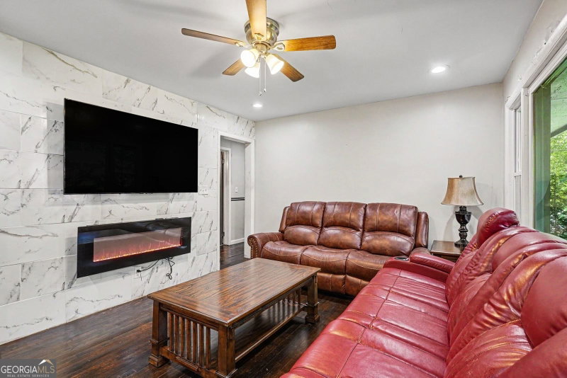 Photo 9 of 5633 Cypress Drive