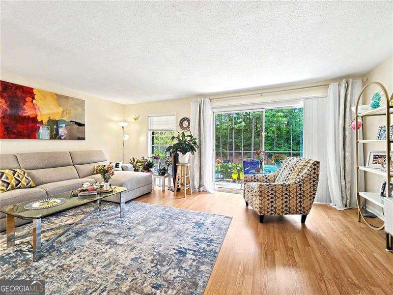 Photo 6 of 6851 Roswell Road #H33