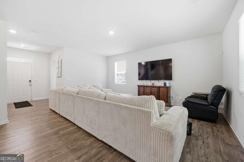 Photo 6 of 5387 Coldstream Drive