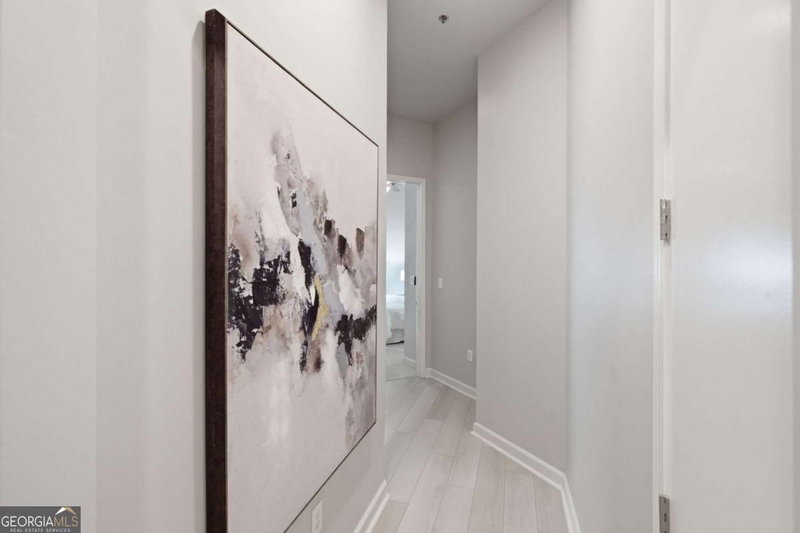 Photo 18 of 711 Cosmopolitan Drive NE #107