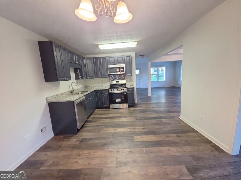 Photo 7 of 45 Griffith Street