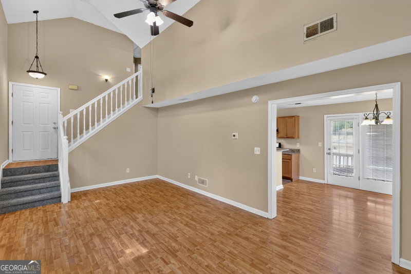 Photo 13 of 1024 Abercorn Way