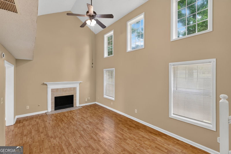 Photo 14 of 1024 Abercorn Way