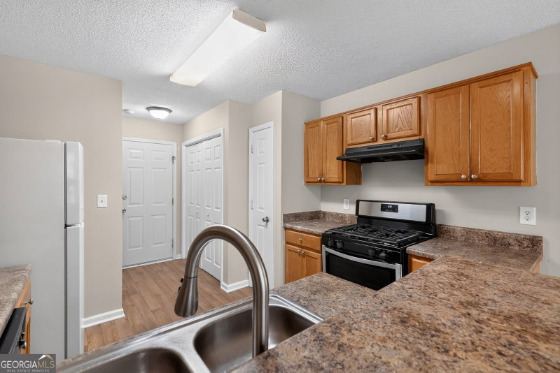 Photo 16 of 1024 Abercorn Way