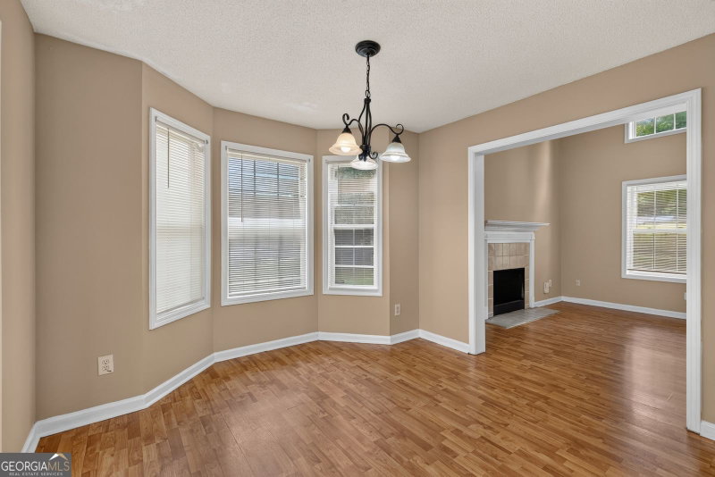 Photo 22 of 1024 Abercorn Way