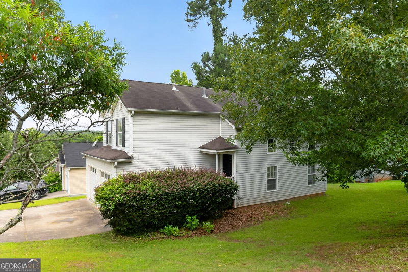 Photo 4 of 1024 Abercorn Way