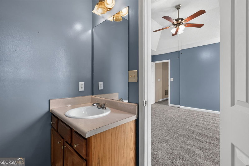 Photo 34 of 1024 Abercorn Way