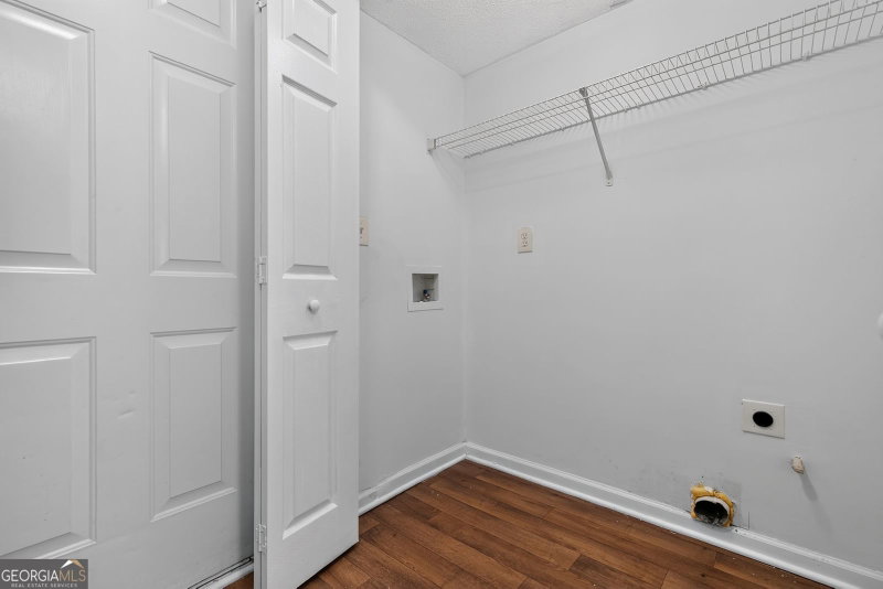 Photo 35 of 1024 Abercorn Way