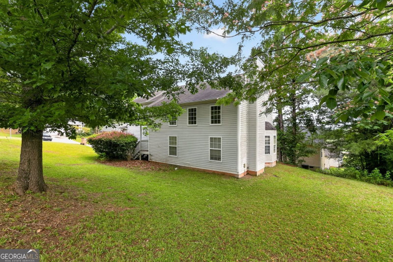 Photo 6 of 1024 Abercorn Way
