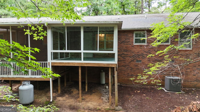 Photo 9 of 240 Bent Oak Drive