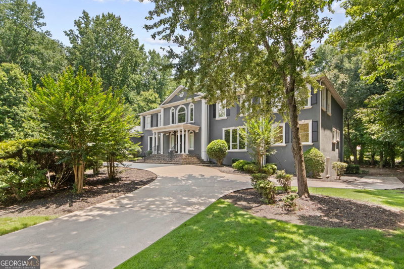 Photo 2 of 335 Birkdale Drive