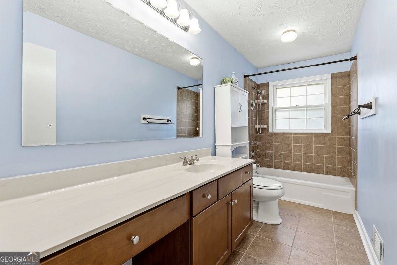 Photo 24 of 19 Colonial Drive