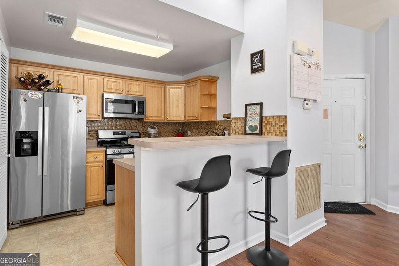 Photo 7 of 1395 Orchard Park Drive