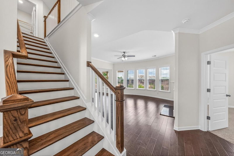 Photo 15 of 1091 Clubhouse Drive