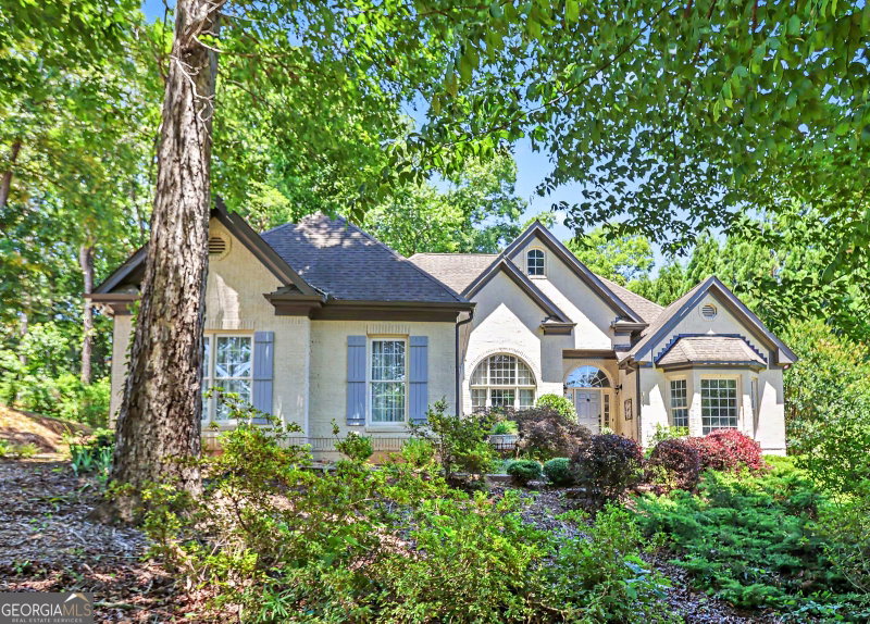 537 Old Collins Road