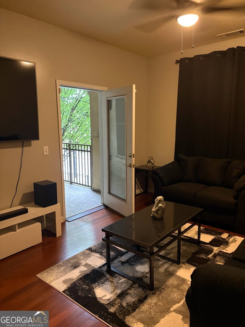 Photo 11 of 870 Mayson Turner Road NW #1110