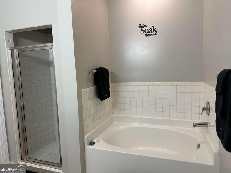 Photo 16 of 870 Mayson Turner Road NW #1110