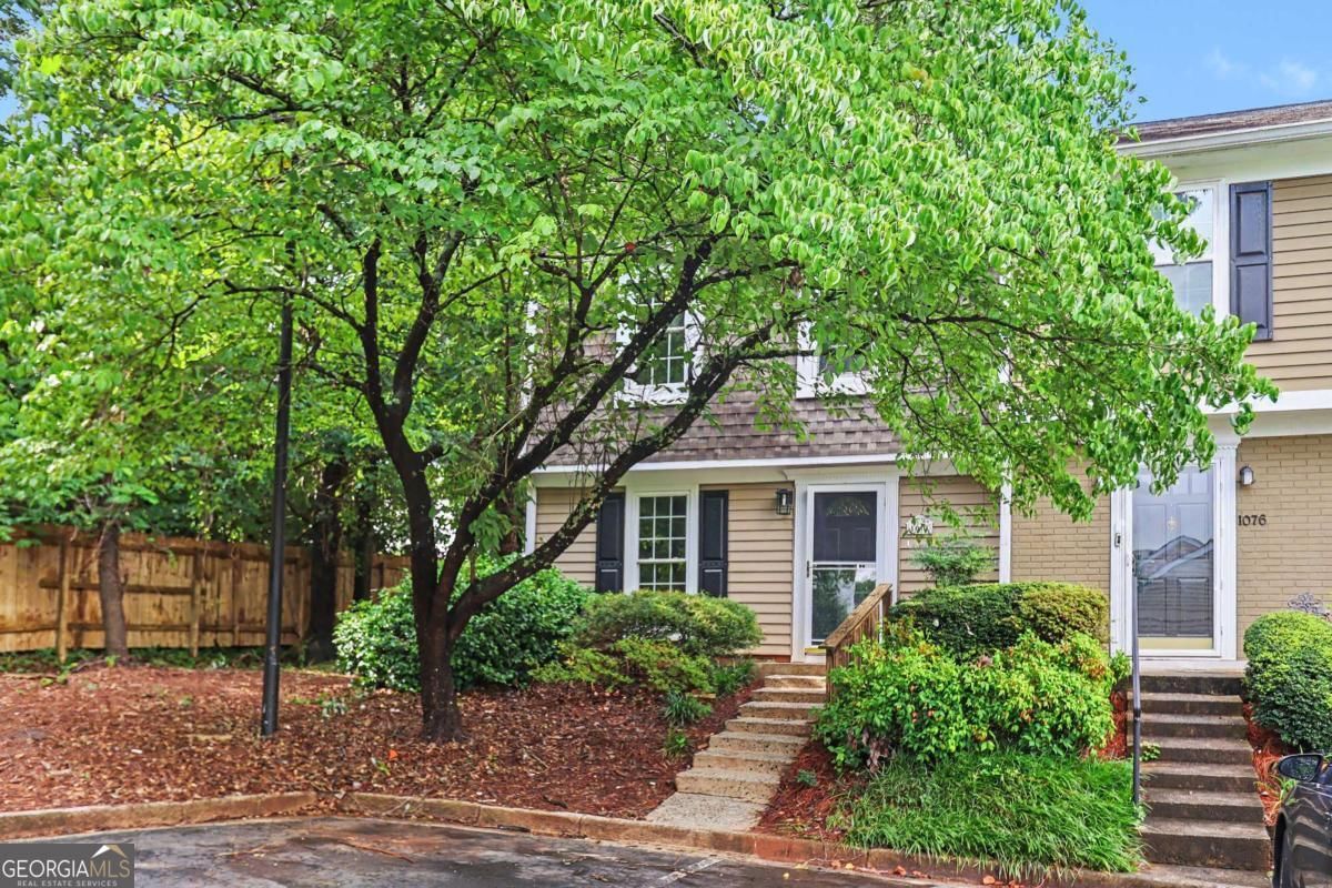 1074 New Haven Drive SW, Marietta, GA 30064