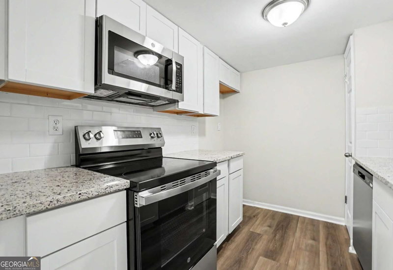 Photo 14 of 1074 New Haven Drive SW