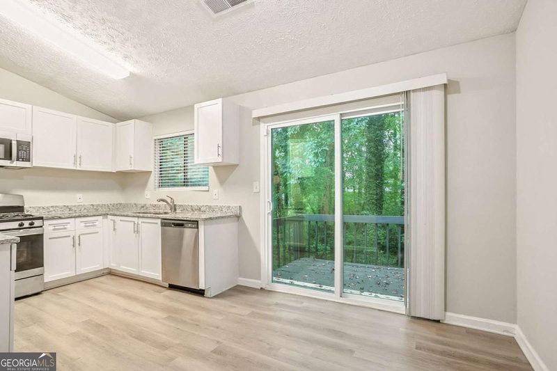 Photo 16 of 4645 Hairston Crossing Place