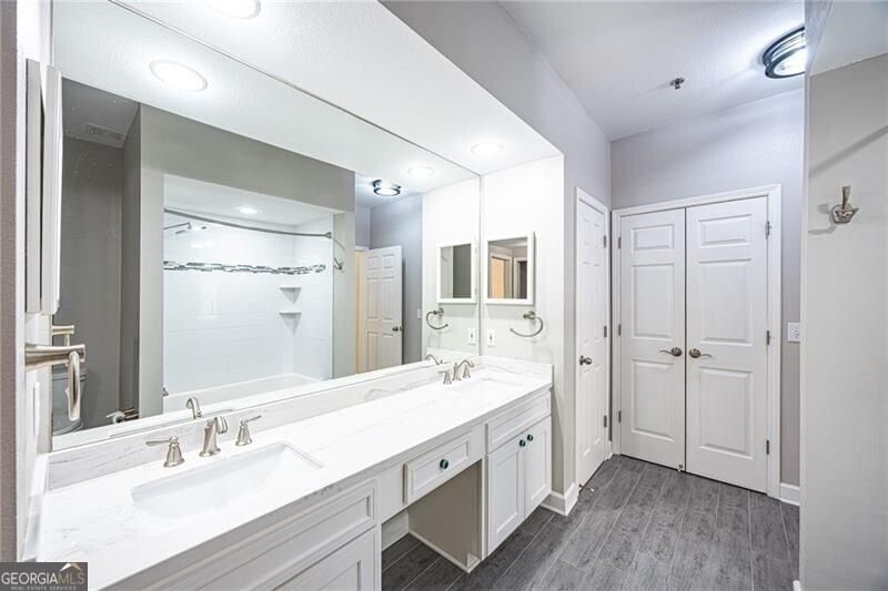 Photo 25 of 3777 Peachtree Road NE #1134