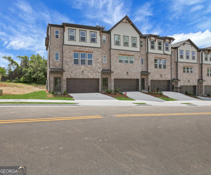 386 Sunset Hollow Street, Sugar Hill