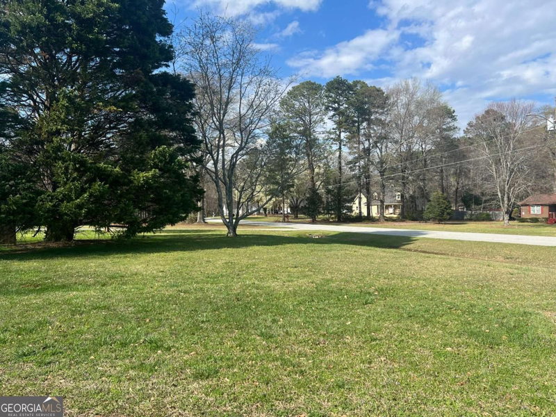 Photo 24 of 318 Willowwind Drive