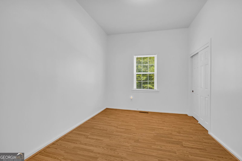 Photo 33 of 303 Oak Way Drive