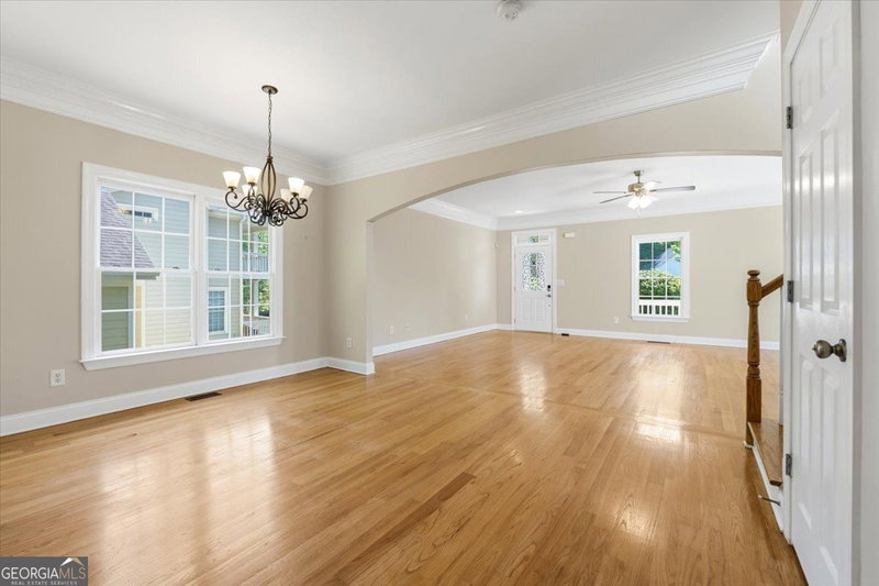 Photo 20 of 728 Markhams Drive