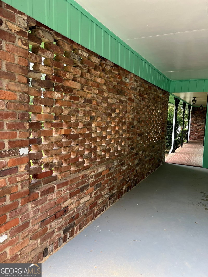 Photo 11 of 2935 Heather Drive