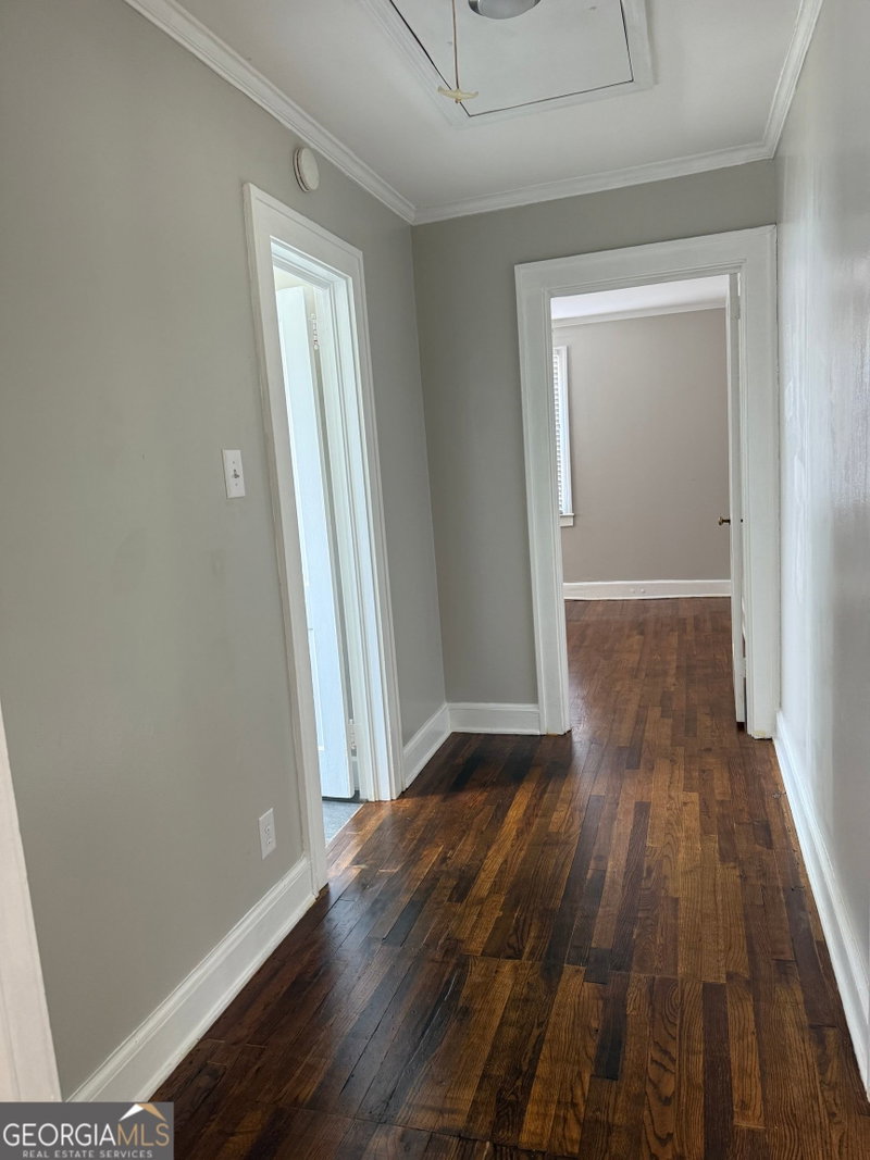 Photo 31 of 1511 W Poplar Street