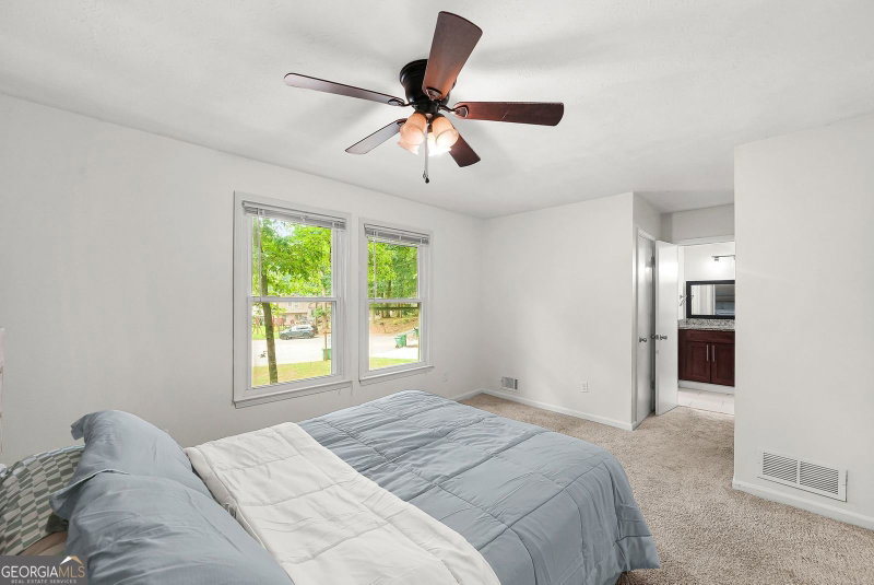 Photo 9 of 1469 W Rock Court