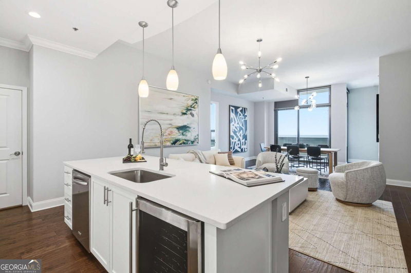 Photo 6 of 270 17th Street NW #4306