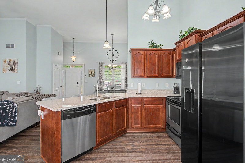 Photo 5 of 169 Carter Creek Place