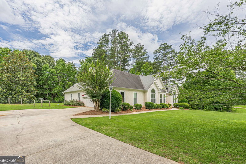 Photo 4 of 155 Noble Forest Drive