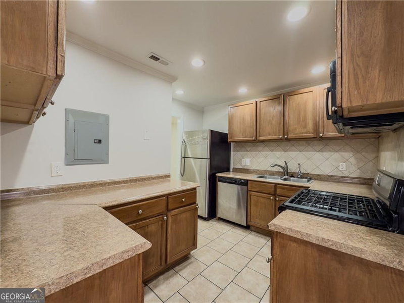 Photo 7 of 3301 Henderson Mill Road #D3