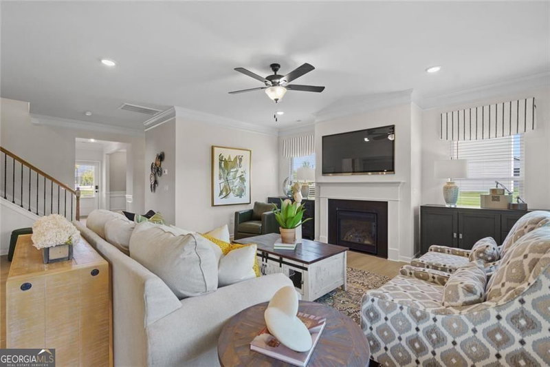 Photo 6 of 308 Oakmont Drive