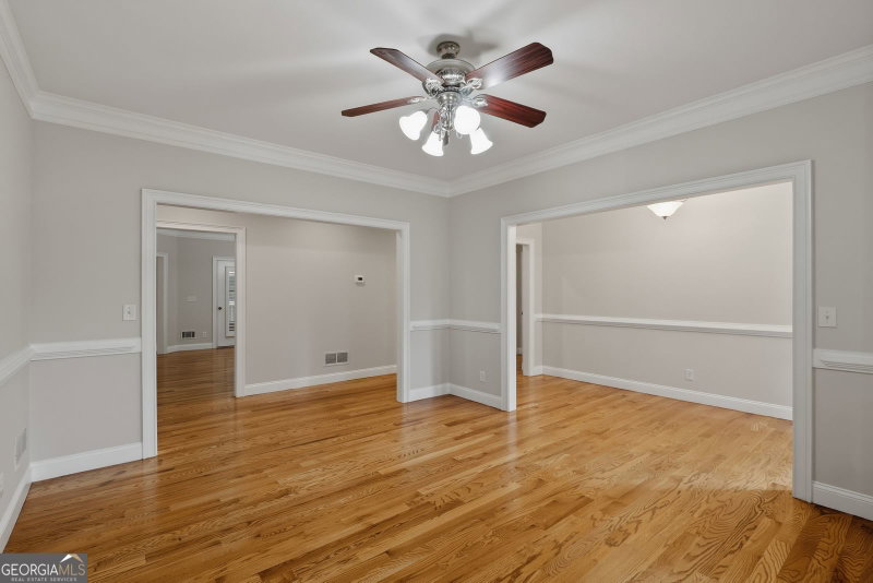 Photo 12 of 210 Enfield Lane