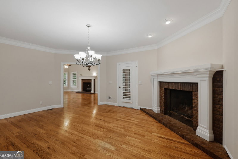 Photo 10 of 210 Enfield Lane