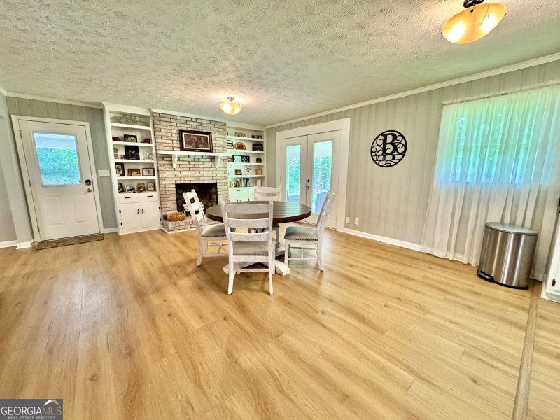 Photo 9 of 758 S Cherokee Road