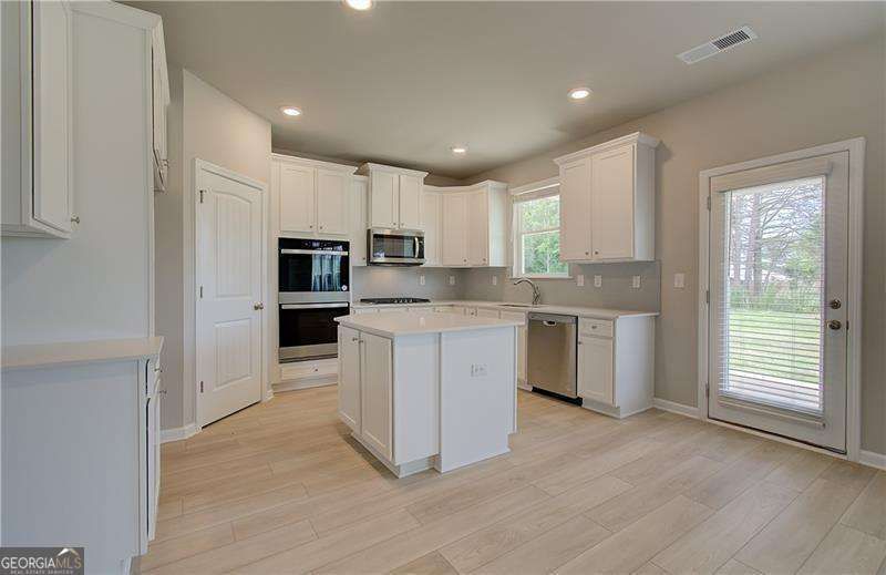 Photo 11 of 282 Arnewood Circle