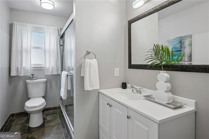 Photo 15 of 2580 Forrest Avenue NW