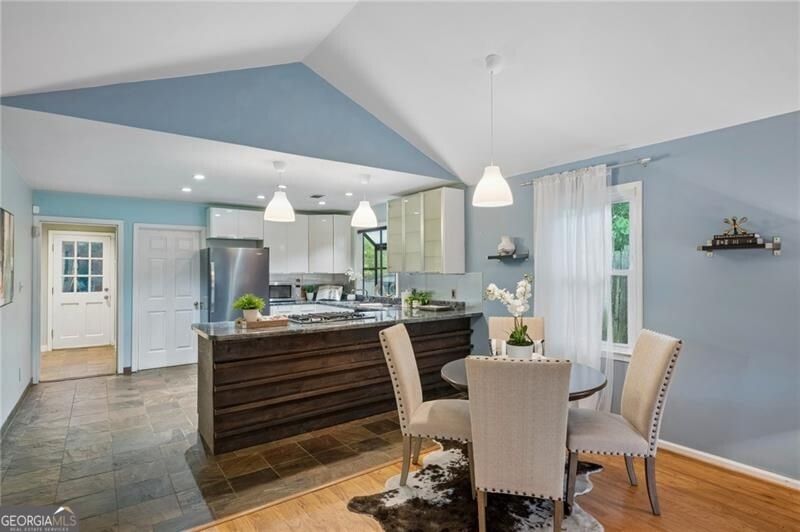 Photo 6 of 2580 Forrest Avenue NW