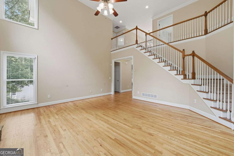 Photo 14 of 306 Sheridan Place