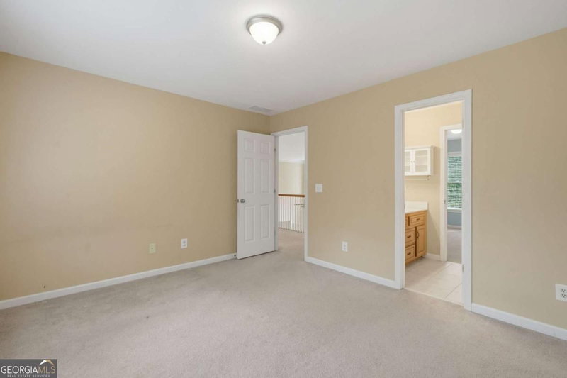 Photo 23 of 306 Sheridan Place