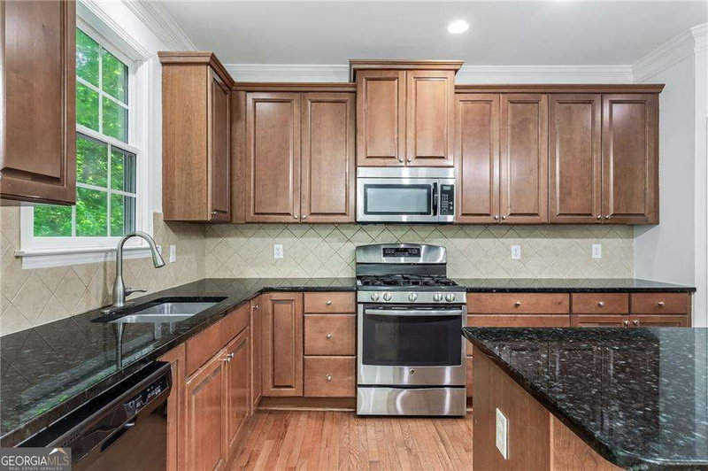 Photo 12 of 5678 Coopers Glen Court SW