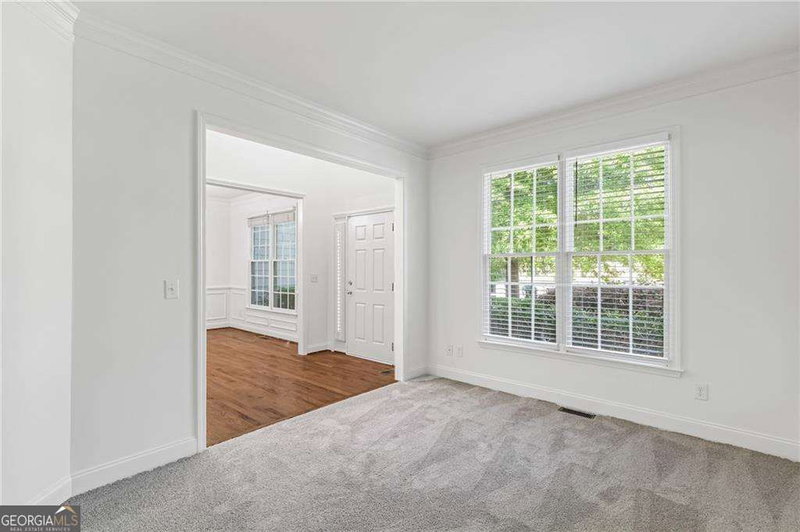 Photo 7 of 5678 Coopers Glen Court SW