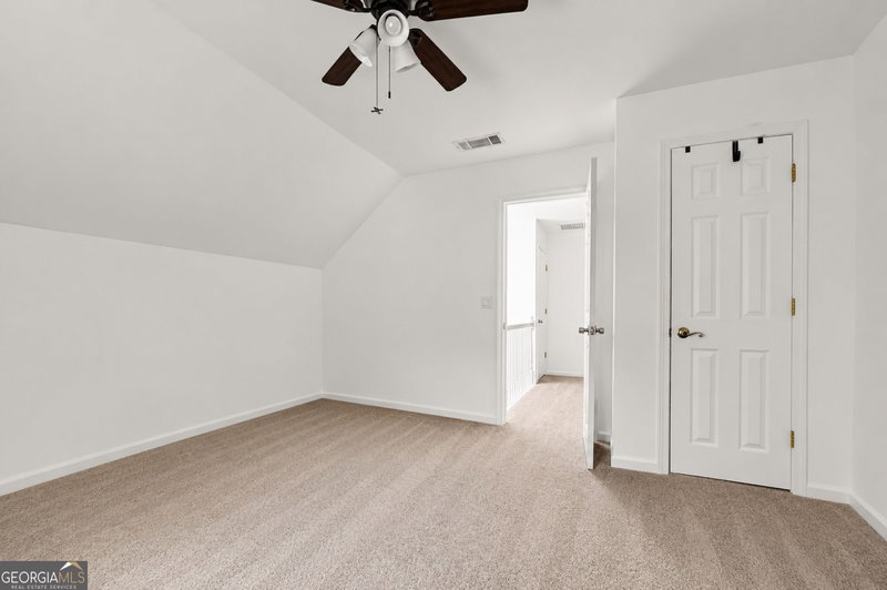 Photo 18 of 2707 Glenrose Hill