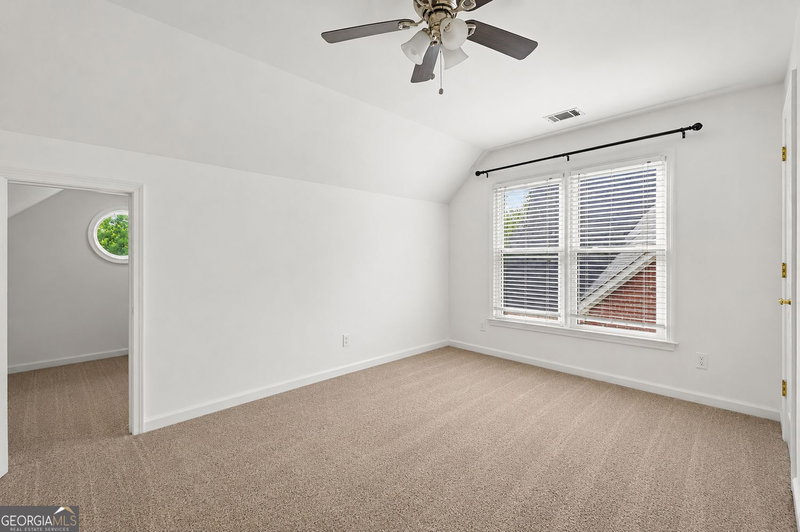 Photo 19 of 2707 Glenrose Hill